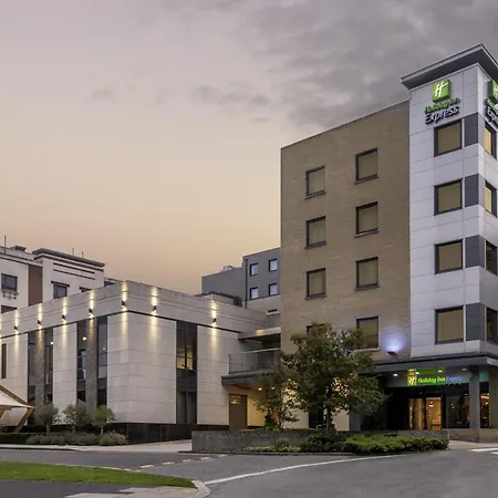 Holiday Inn Express Dublin-Airport By Ihg-2